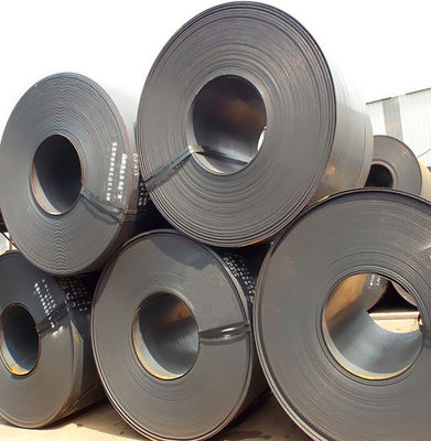 Q235B हॉट रोल्ड कार्बन स्टील कॉइल 600mm चौड़ाई 4m-12m लंबाई